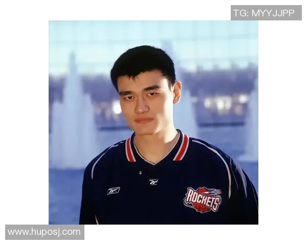 姚明面对记者追问展现风度回应引发热议与关注