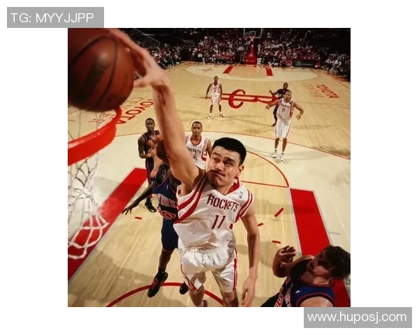 姚明挑战乔丹扣篮传奇再现篮球场上的巅峰对决